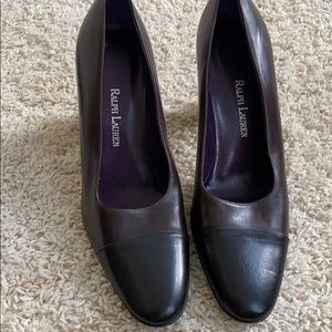 RALPH LAUREN leather upper and sole contrast pumps